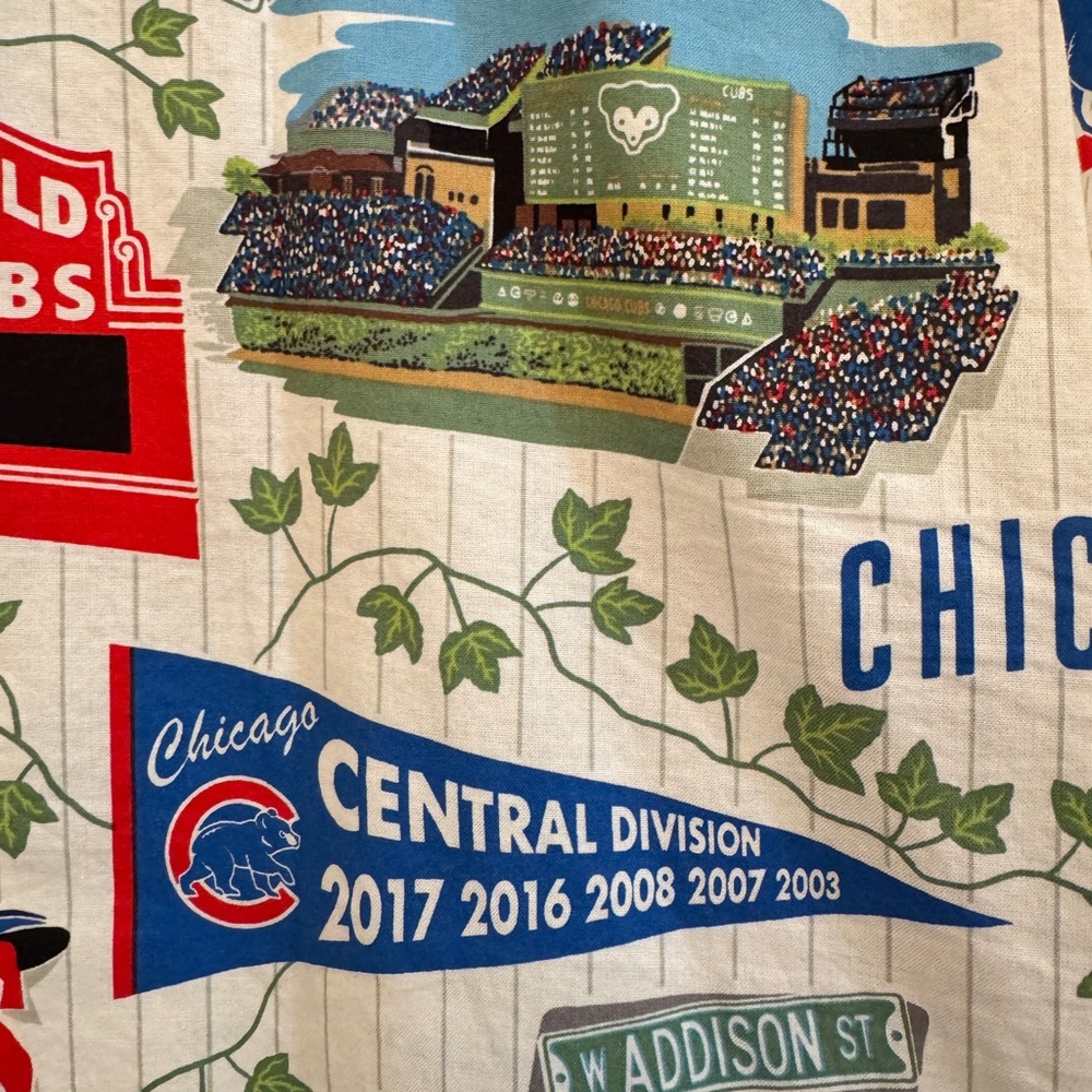 reyn spooner Chicago Cubs Multicolor Button-Down Shirt - White, Blue, Red, Green - Picture 5 of 8